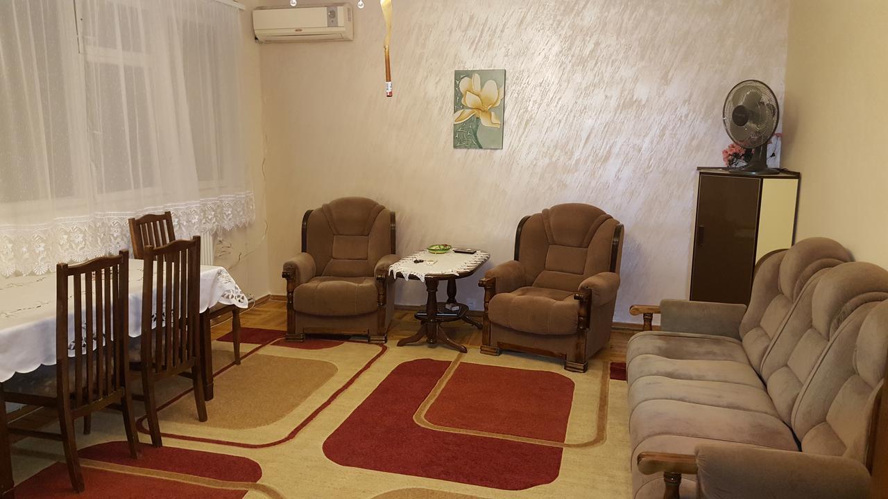 Luxury Apartments In Center Erivan Dış mekan fotoğraf