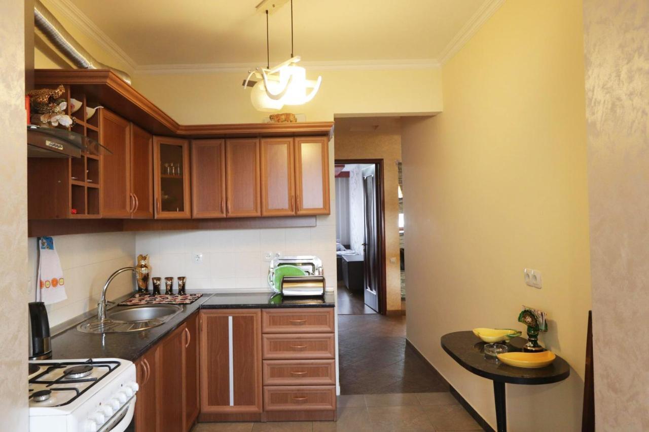 Luxury Apartments In Center Erivan Dış mekan fotoğraf